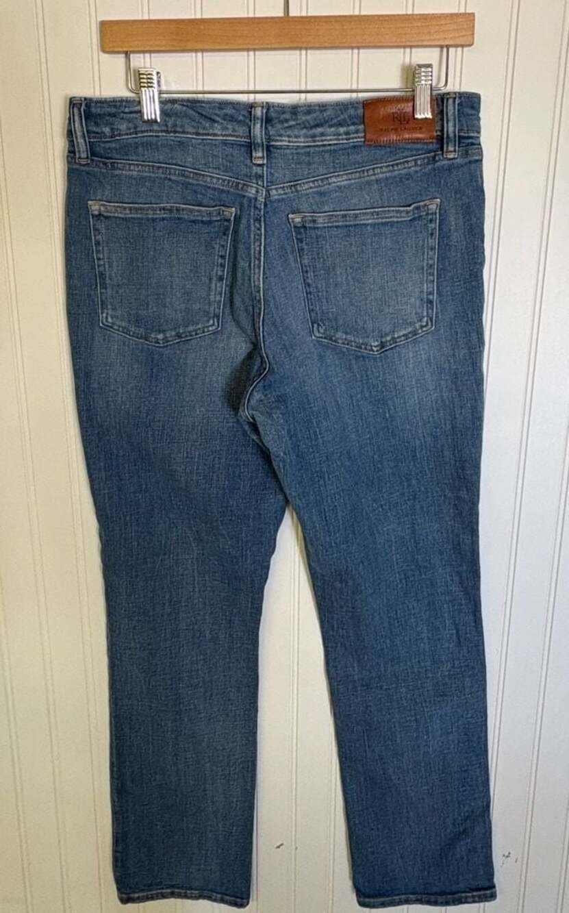 Lauren Ralph Lauren Women's Medium Wash Straight Leg Denim Jeans - Picture 2 of 8